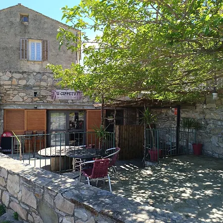 A Macina Apartment *