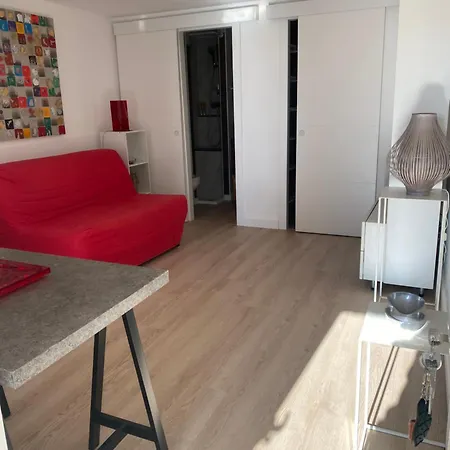 A Macina Apartment *